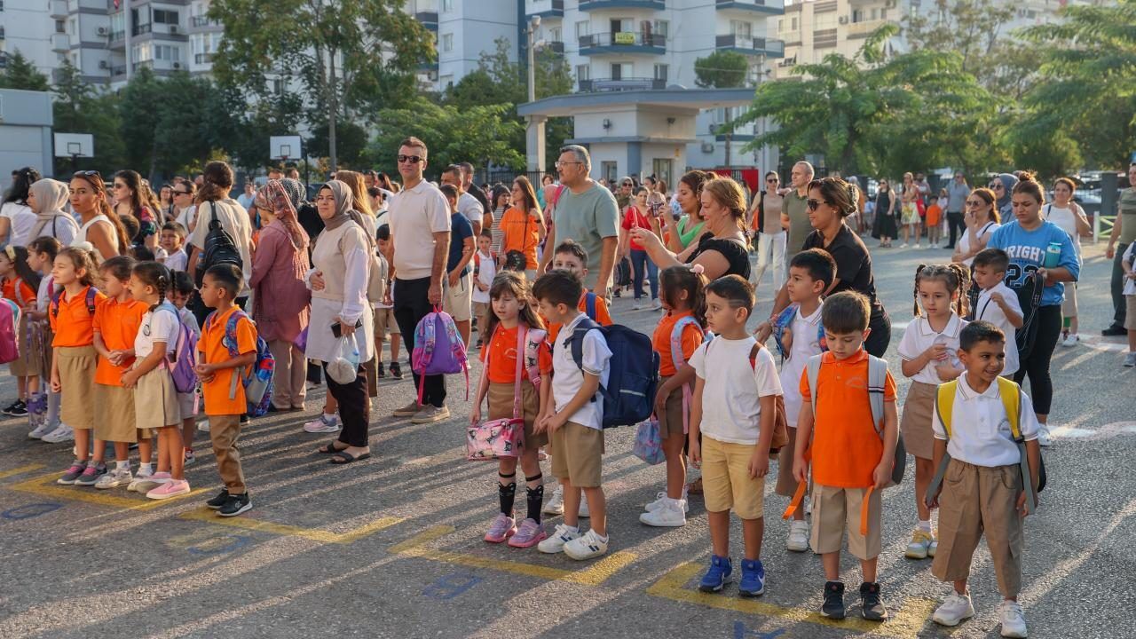 Yarın 28 Ekim okullar tatil mi? Pazartesi öğleden sonra okullarda ders var mı?