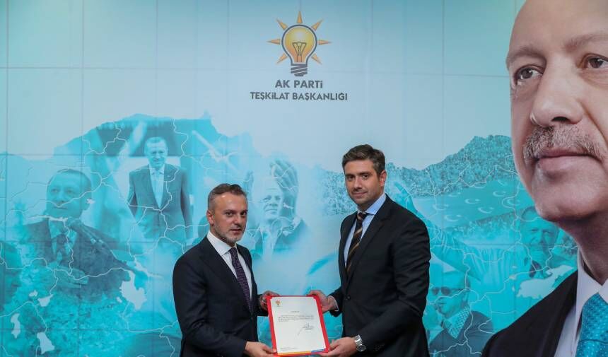 Ak Parti Marmaris İlçe Başkanı Muzaffer Aravi oldu