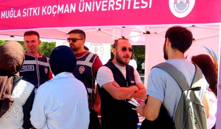 Muğla’da öğrencilere SİBERAY programı ile siber güvenlik eğitimi verildi