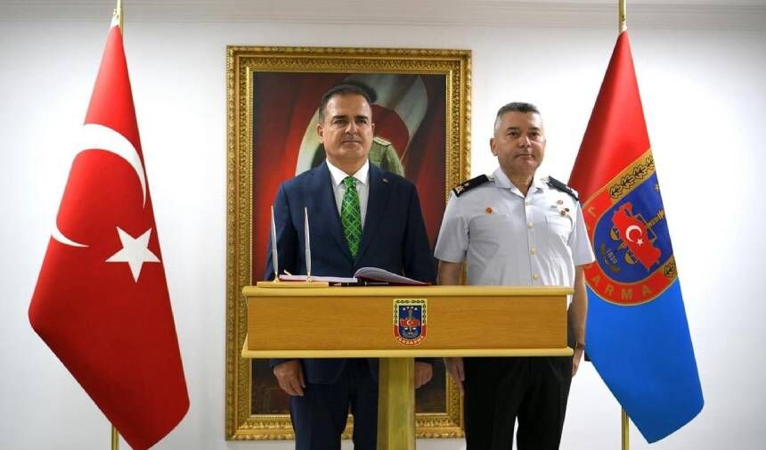Vali İdris Akbıyık, Muğla İl Jandarma Komutanlığını ziyaret etti
