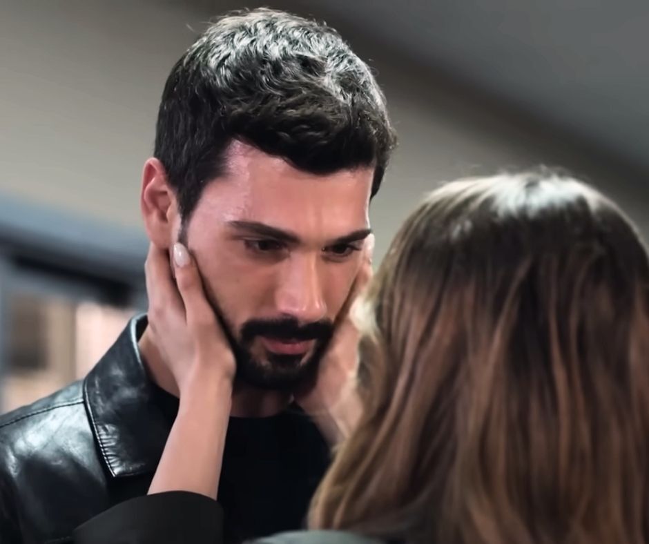 Hudutsuz Sevda 42. bölüm full izle! 21 Kasım Hudutsuz Sevda hd tek parça izle