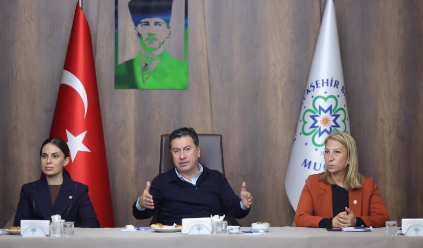 Başkan Aras, Deştin’e yapılmak istenen çimento fabrikası için tüm paydaşlarla bir araya geldi