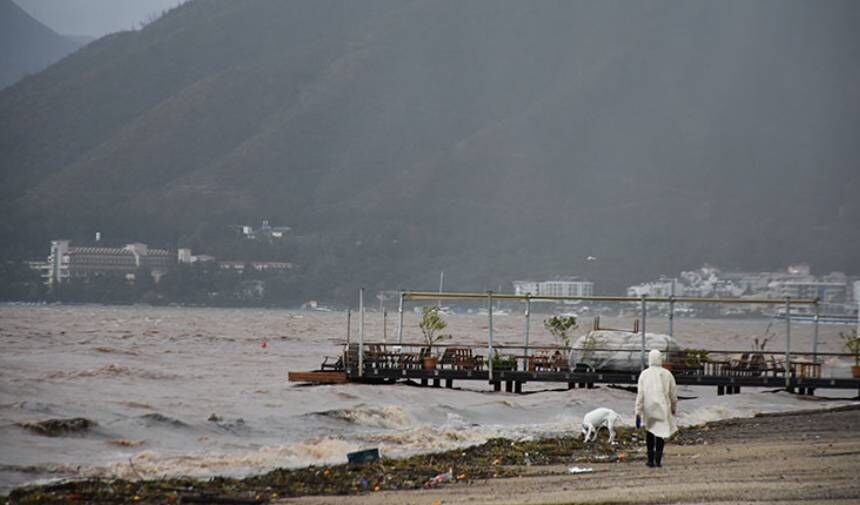 Muğla sağanağa teslim: Marmaris, Menteşe ve Ula'da hayat felç oldu