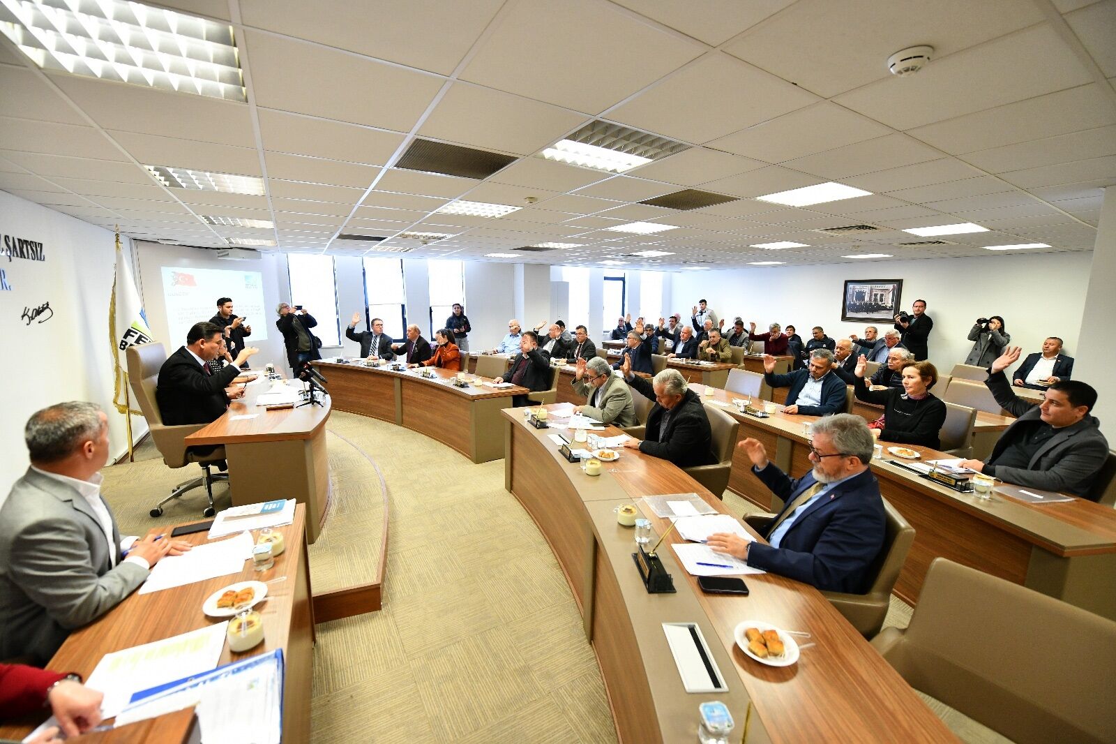 Fethiye Belediyesi yeni yılın ilk toplantısını yaptı