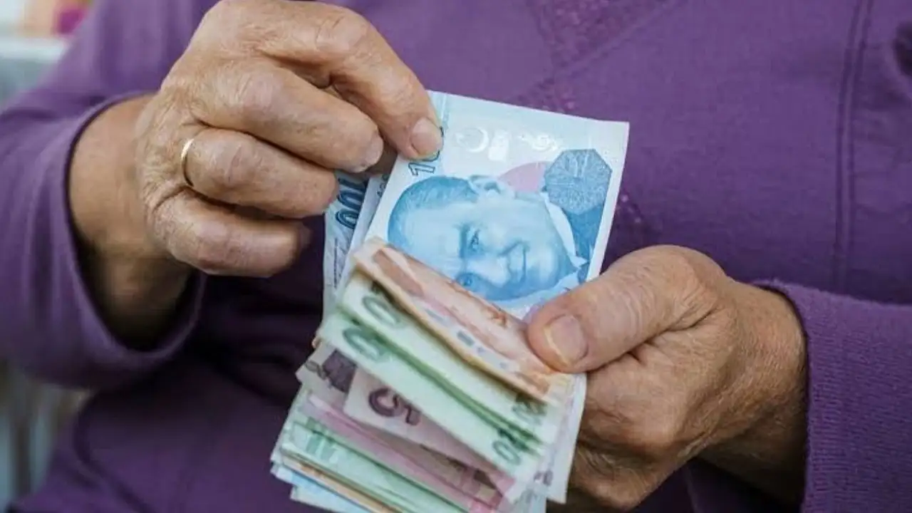 En düşük emekli maaşı '15000 TL' dedi ve ekledi! Yüzde 100 refah payı geliyor