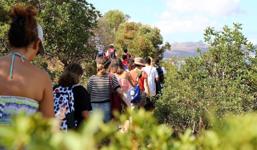 Bodrum'da Erasmus Öğrenci̇leri̇ni̇n Katilimiyla Kiyi Temi̇zli̇ği̇ Yapildi (4)