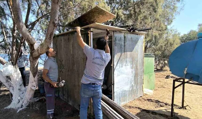 Bodrum'da Kaçak Kulübe Şi̇kayetler Üzeri̇ne Adadan Söküldü (1)