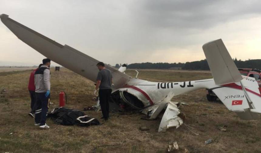 Eğitim Uçağı Düştü, Iki Pilot Yaşamını Yitirdi (1)