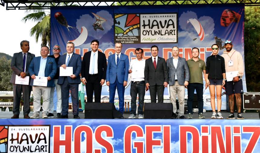 Fethiye'de Ölüdeniz Hava Oyunları Festivali Başladı!