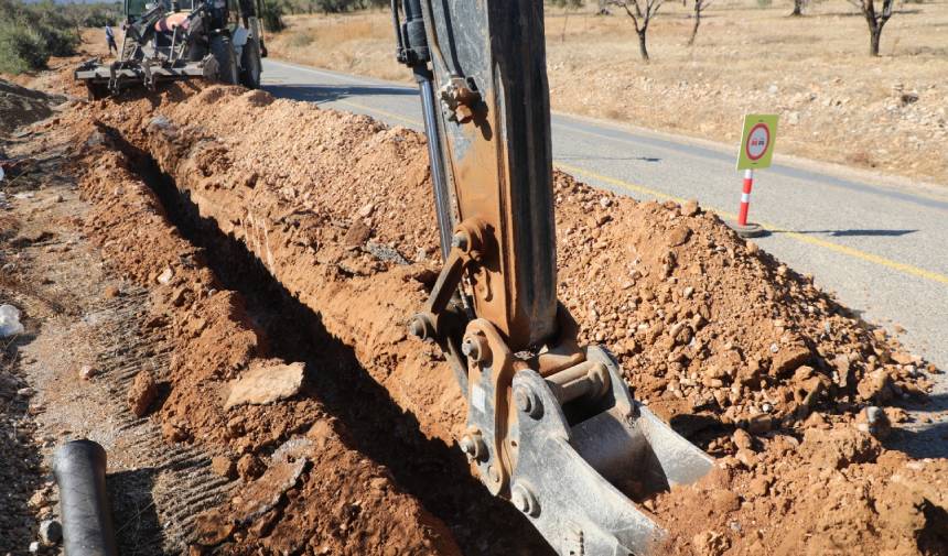 Betçe Içme Suyu Projesinin 3 Bin 500 Metrelik Kısmı Tamamlandı