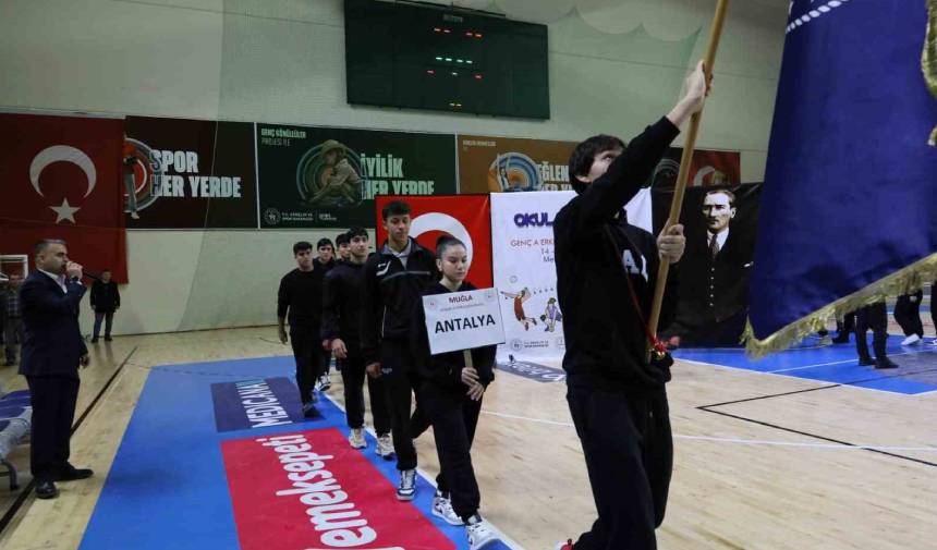 Menteşe'de Voleybol Grup Birinciliği Turnuvası Başladı (1)