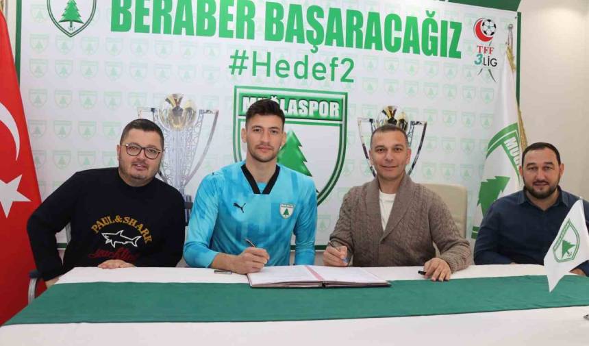 Muğlaspor, Tecrübeli Kaleci İsmet Yumakoğulları’nı Kadrosuna Kattı (1)