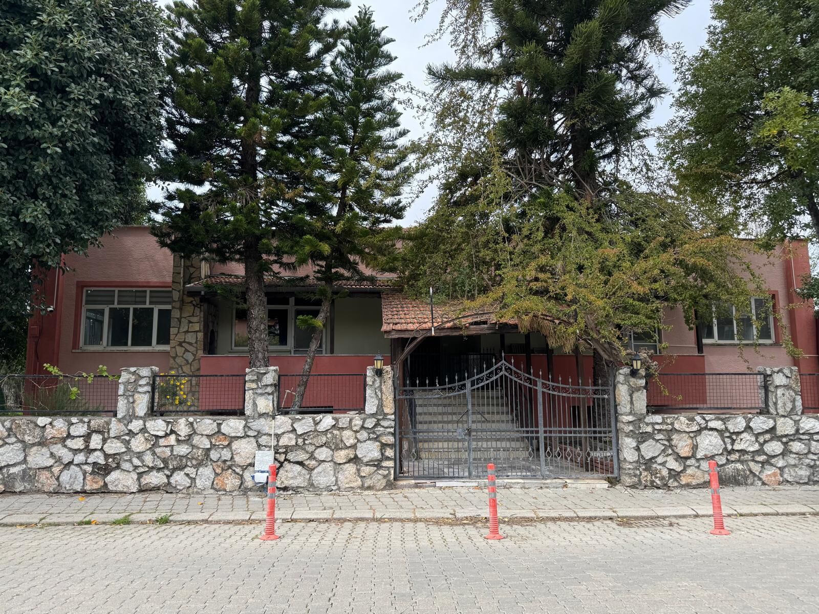 dalaman-zubeyde-hanim-yasam-merkezi-1