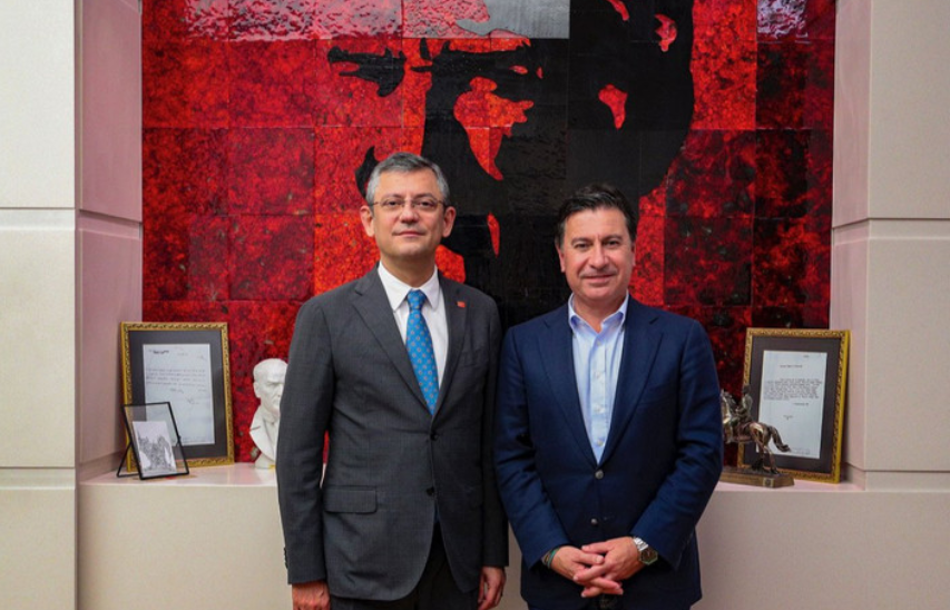 Özgür Özel Ve Ahmet Aras