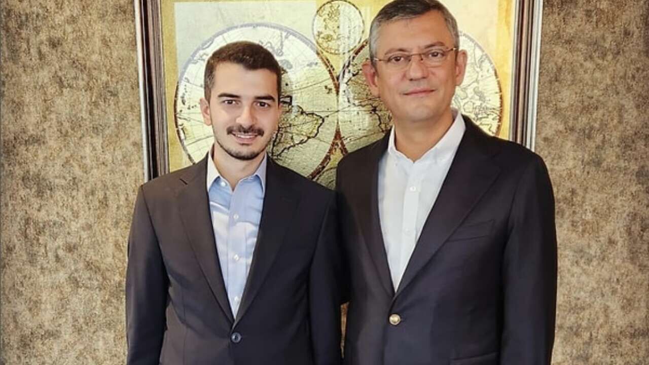 Çankaya Belediye Başkanı Hüseyin Can Güner, CHP Genel Başkanı Özgür Özel ile.