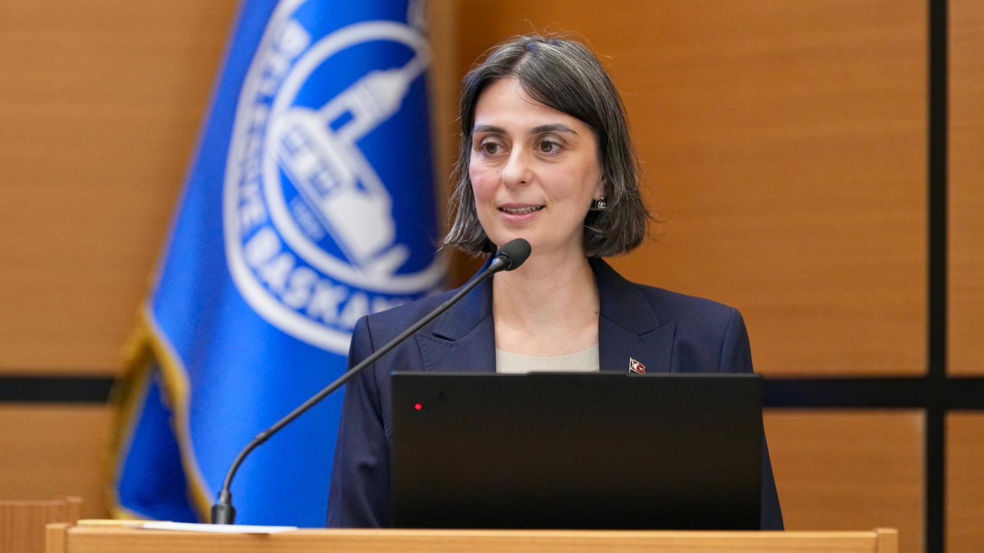 Sinem Dedetaş-1