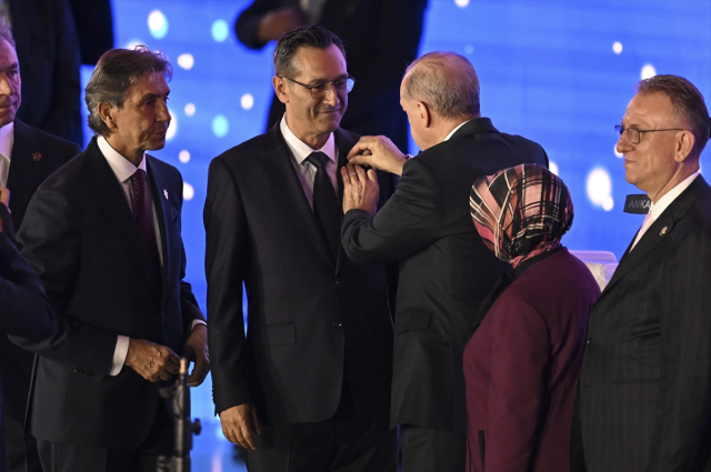 Ak Parti̇ye Geçen İsi̇mler (1)