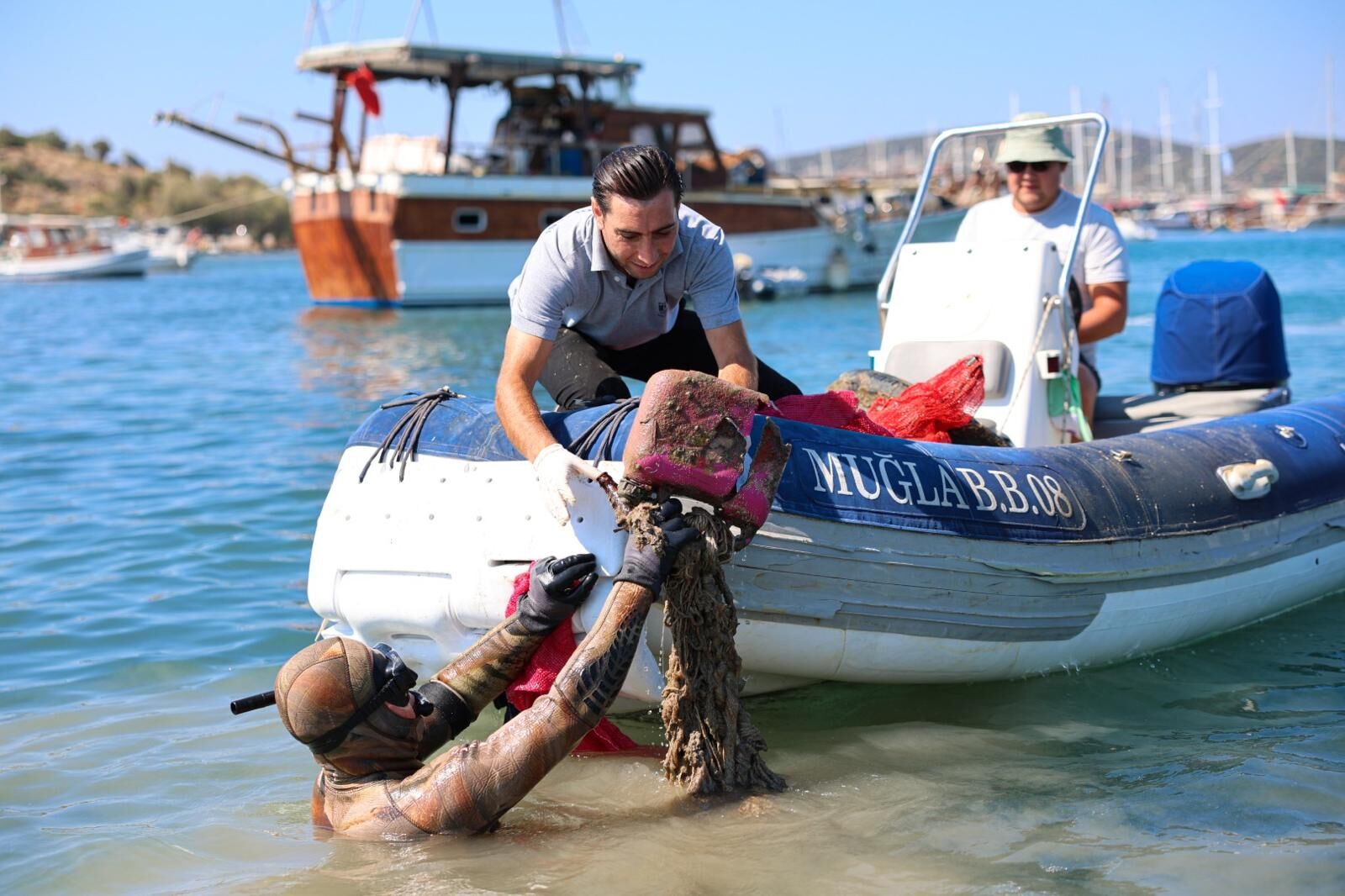 Gümbet'te Deniz Dibi Temizliği (4)