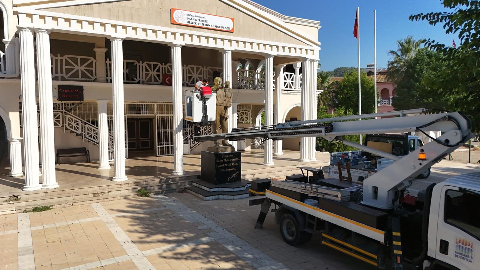 Marmaris Okul Temizliği (1)